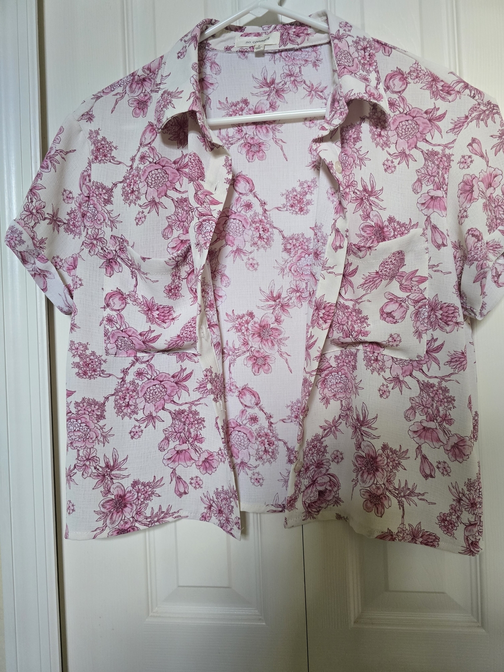 Women's Short-Sleeve Button-Down Shirt - Pink Floral